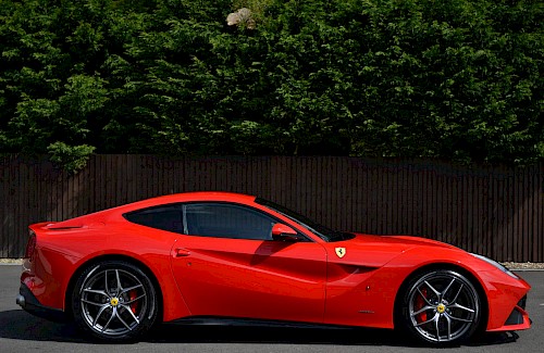 2015/15 Ferrari F12 Berlinetta 11...