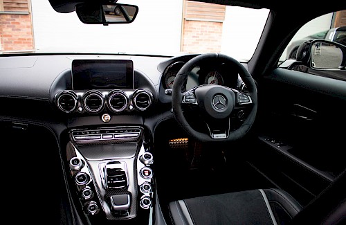 2019/19 Mercedes-AMG GT R 42...