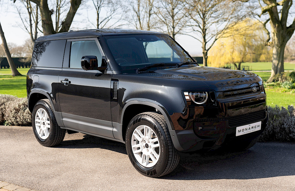 2026/26 Land Rover Defender 90 D250 S Hard Top 1