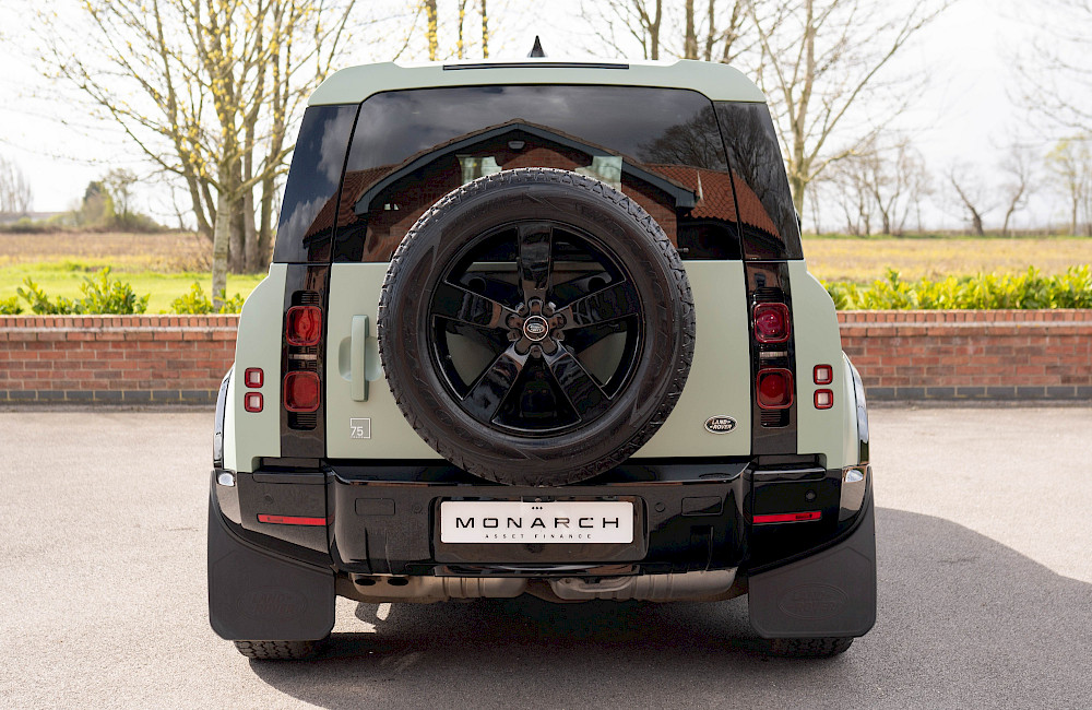 2023/23 Land Rover Defender 90 D300 75th Limited Edition 14