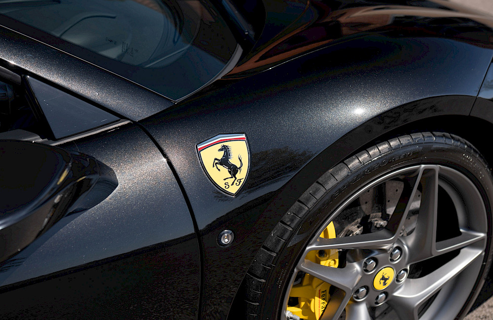 2021/21 Ferrari F8 Spider 27