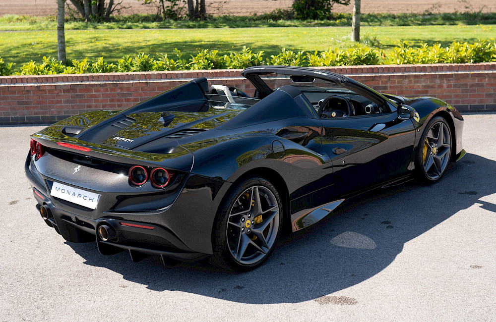 2021/21 Ferrari F8 Spider 12