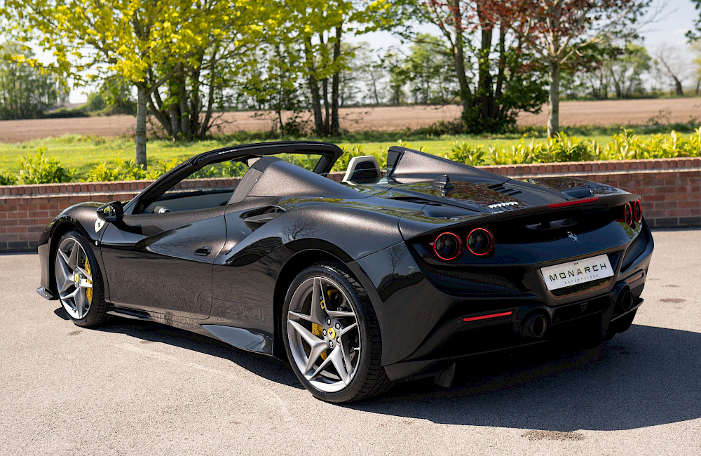 2021/21 Ferrari F8 Spider 15