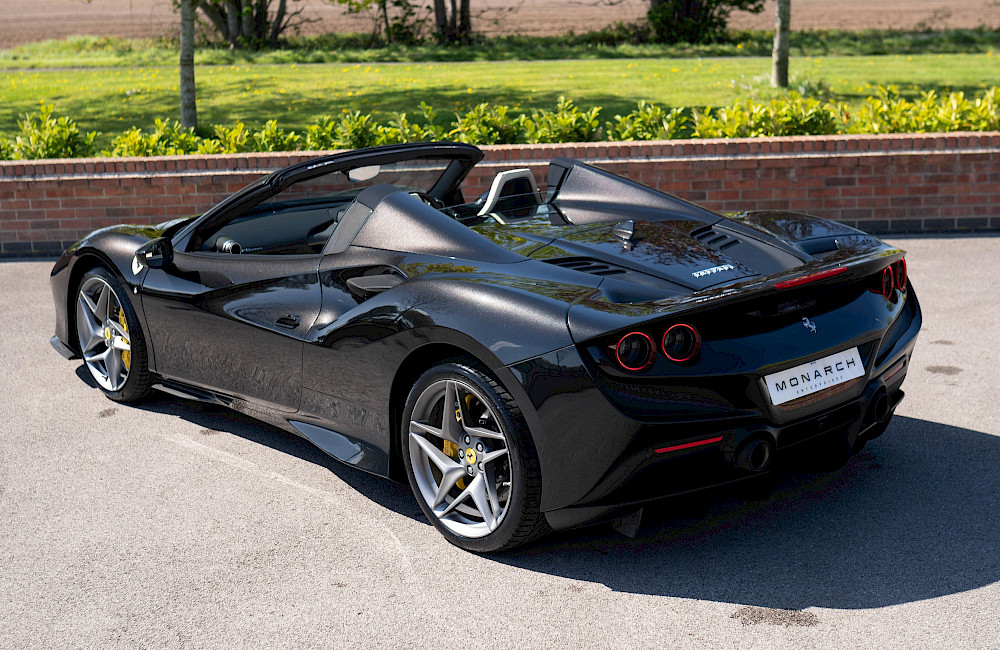 2021/21 Ferrari F8 Spider 13