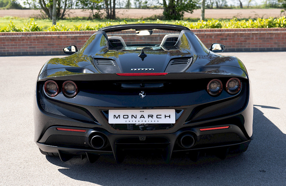 2021/21 Ferrari F8 Spider 21